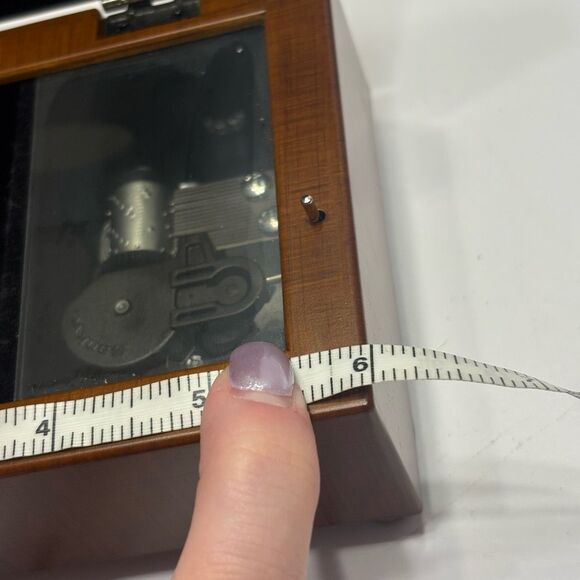 Sankyo Wood Rope Trim Jewelry Picture Music Box Plays Thats What Friends Are For - Picture 3 of 14